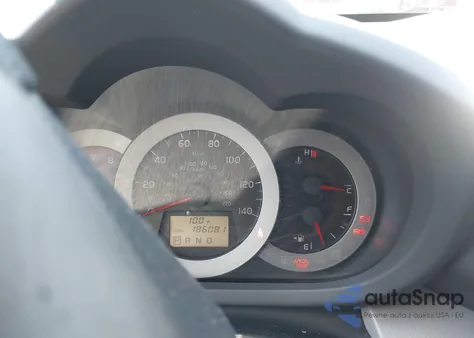 2010 Toyota Rav4 z USA, uszkodzony, nr VIN JTMBF4DV1AD032440